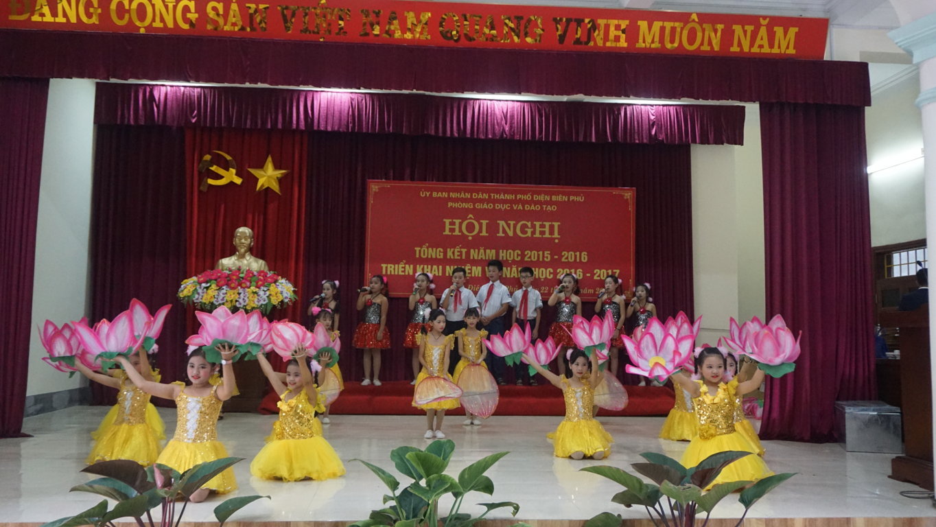 van nghe chao mung hoi nghi