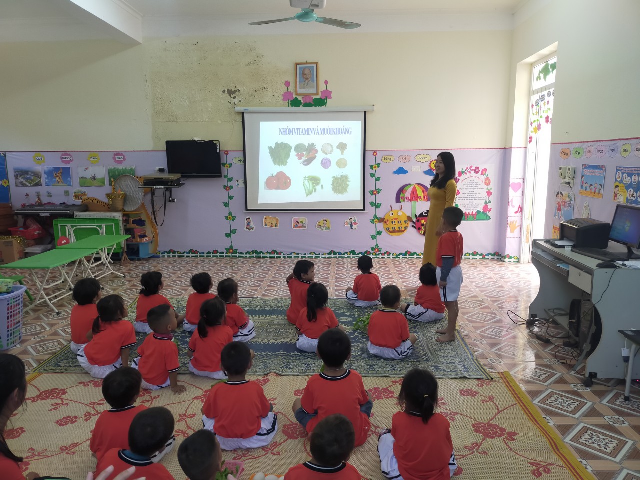 Hoạt động ý nghĩa chào mừng ngày Nhà giáo Việt Nam (20/11/1982-20/11/2022) trường mầm non Họa Mi