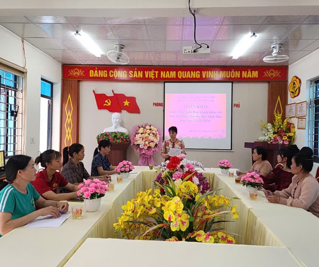 Trường mầm non Hoạ Mi Triển khai cuộc họp ban đại diện phụ huynh học sinh và tiến hành họp phụ huynh các lớp đầu năm học 2025-2026