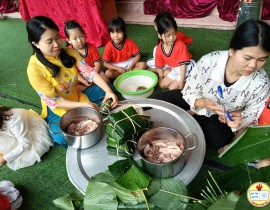 CHA MẸ TRẺ THAM GIA CÁC HOẠT ĐỘNG TRẢI NGHIỆM CÙNG TRẺ TẠI...